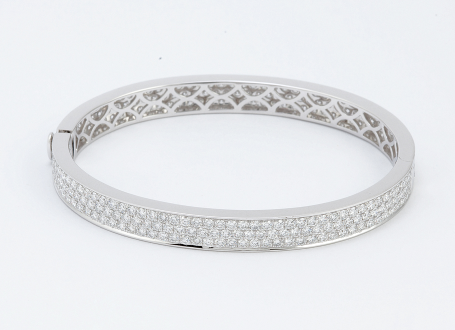 White Gold Oval Pavé Diamond Bangle Bracelet | Haydon & Company
