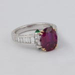 18K gold ruby and diamond ring with emerald