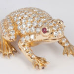 frog brooch made with gold