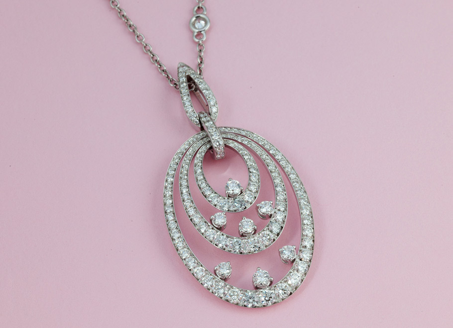 White Gold Oval Shape Diamond Necklace