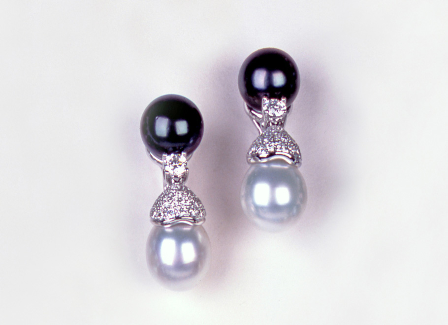 Day-Night White Gold Pearl and Diamond Earrings